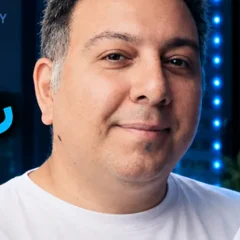 ایمان منصوری